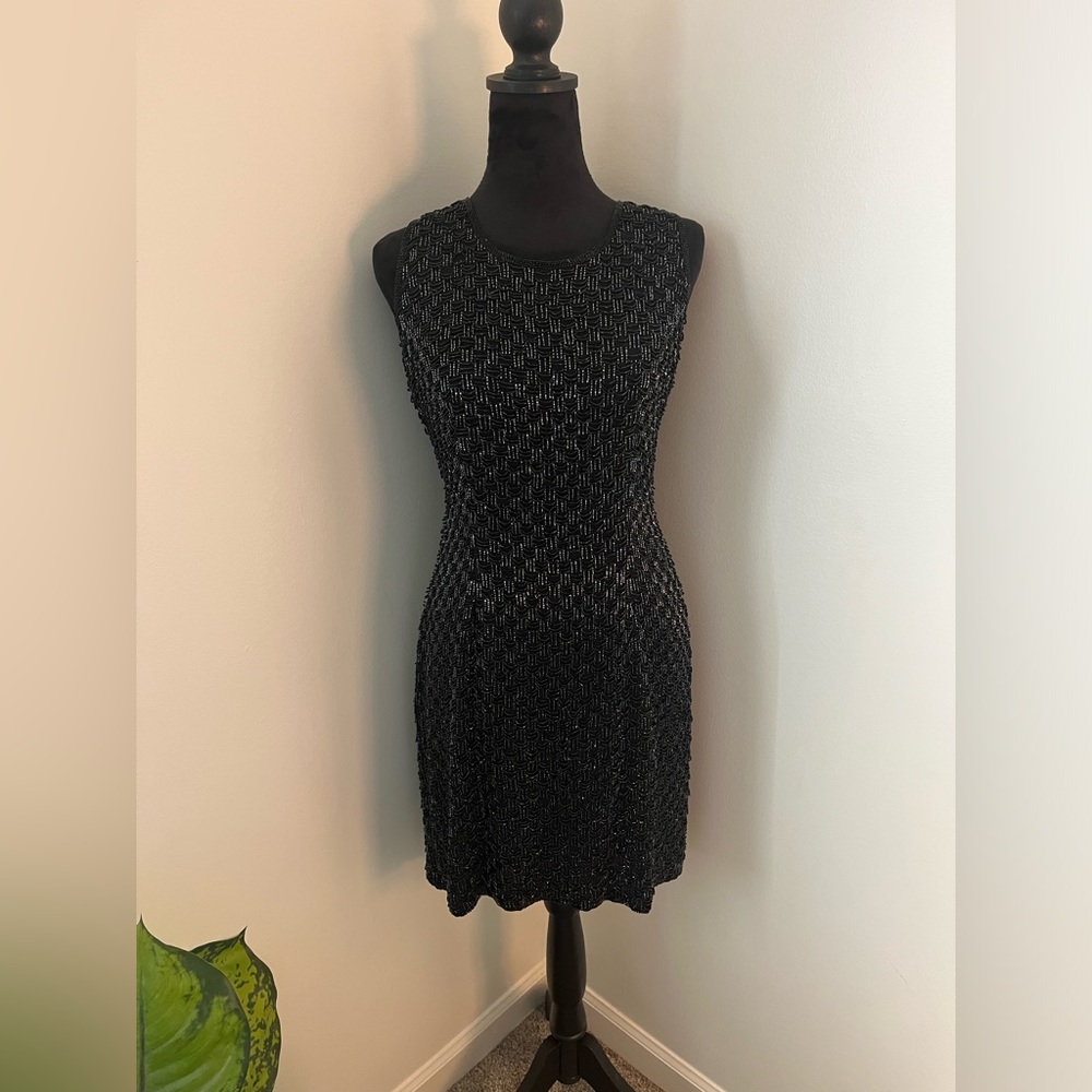 SCALA 100% Pure Silk Beaded Black Short Sleeveless Evening Gown-Women’s Large